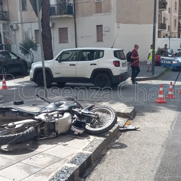 Incidente mortale a Cosenza, i familiari del 16enne presentano denuncia