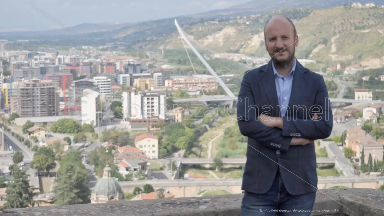 Cosenza, convocata la riunione di giunta. Novità per le cartelle esattoriali