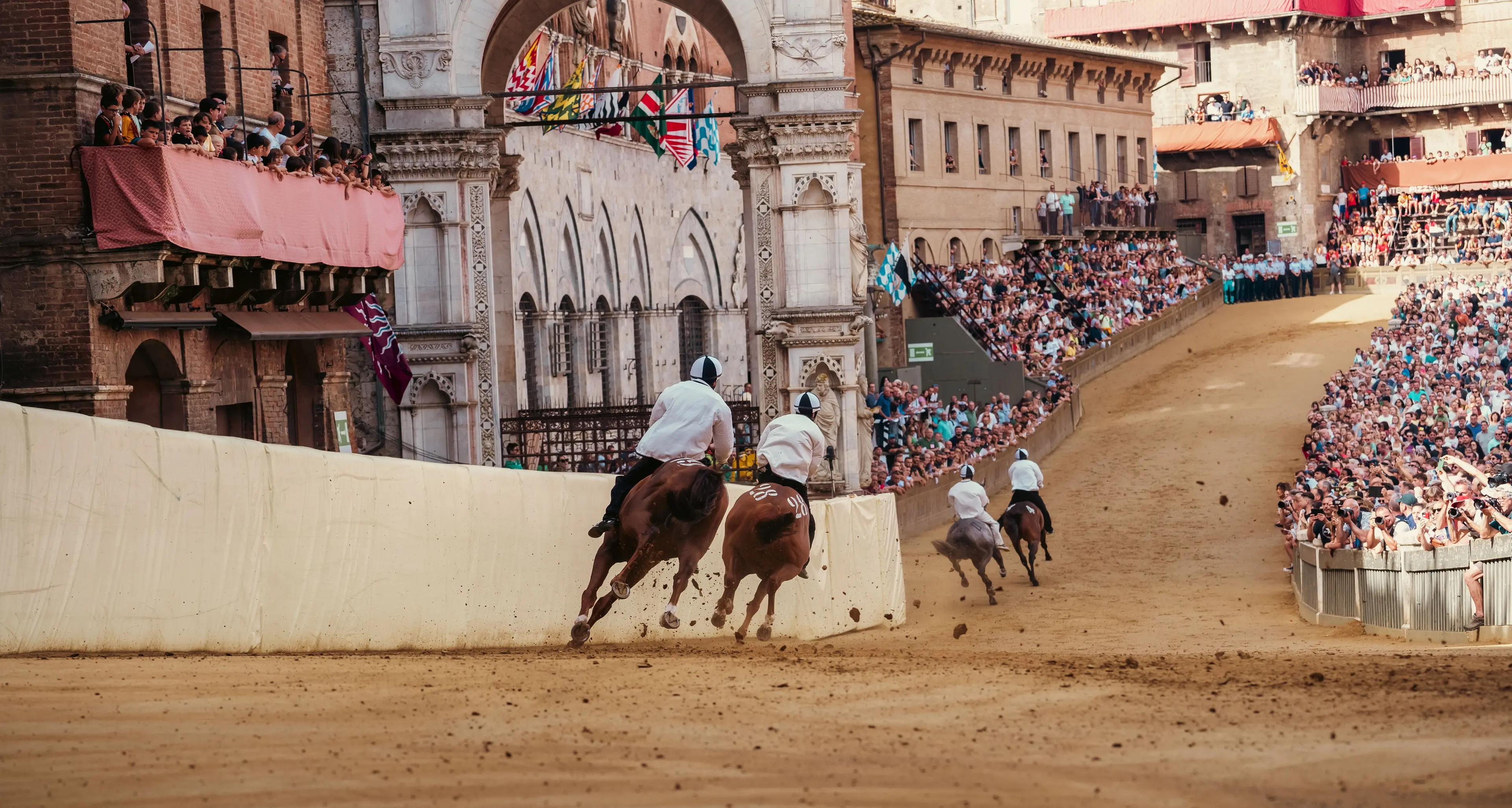 Alla fine ha vinto l’Oca: Tittia trionfa su Diodoro nel Palio di Siena più combattuto degli ultimi anni
