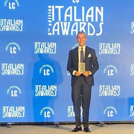 Il calabrese Vincenzo Fedele premiato come avvocato dell’anno: la cerimonia a Napoli