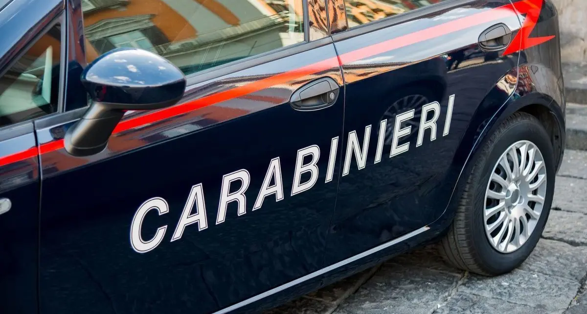 Lite tra minorenni a Reggio Calabria: spunta un coltello e due finiscono in ospedale