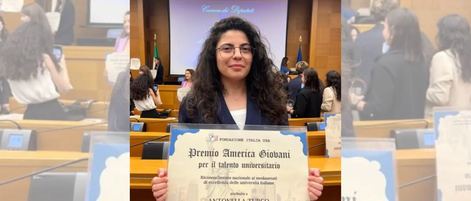 La studentessa calabrese Antonella Turco tra i mille neolaureati italiani insigniti del Premio America Giovani\n