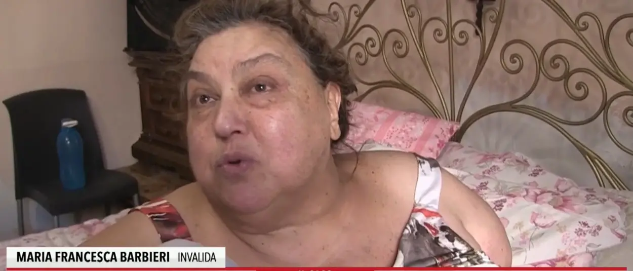Intrappolata in casa per il suo peso, la storia di Maria Francesca: «Sogno di alzarmi dal letto e andare al mare»\n