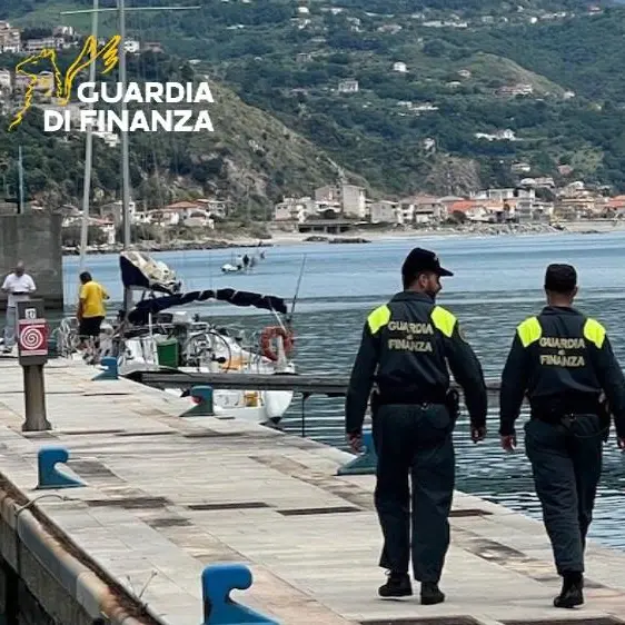 Cirò Marina, controlli sul demanio: ampliamenti non autorizzati e 105mila euro di tasse evase\n