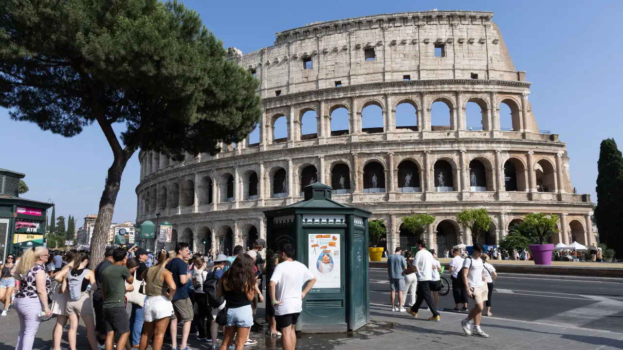 Sale il numero degli italiani che andranno in vacanza, saranno oltre 30 milioni: 9 su 10 resteranno nel Bel Paese\n