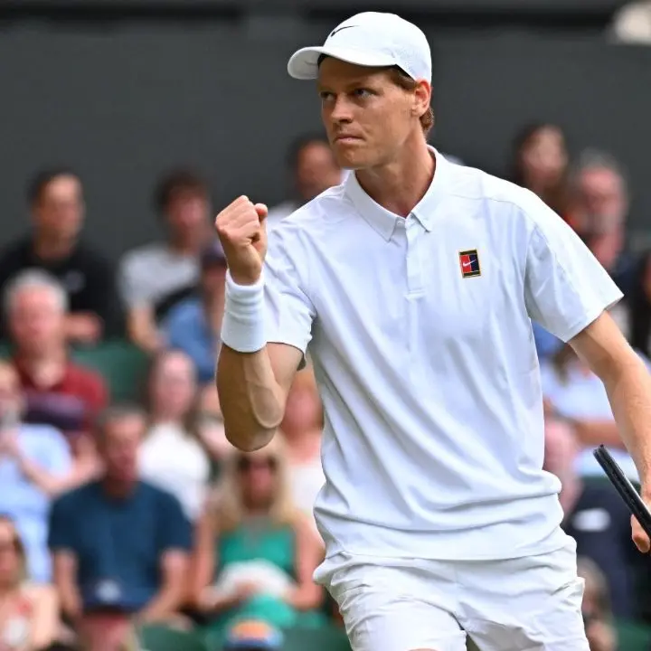 Tennis, Sinner vince senza problemi contro Martinez nel terzo turno di Wimbledon\n
