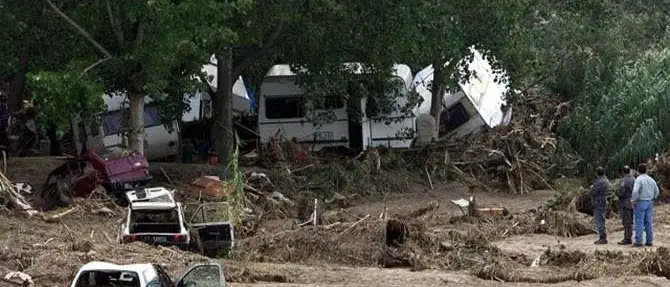 Il Texas come la Calabria, 25 anni fa a Soverato l’alluvione che spazzò via un camping e 13 vite\n