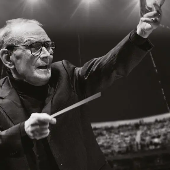 Ennio Morricone, la musica eterna di un genio divenuto patrimonio dell’umanità\n