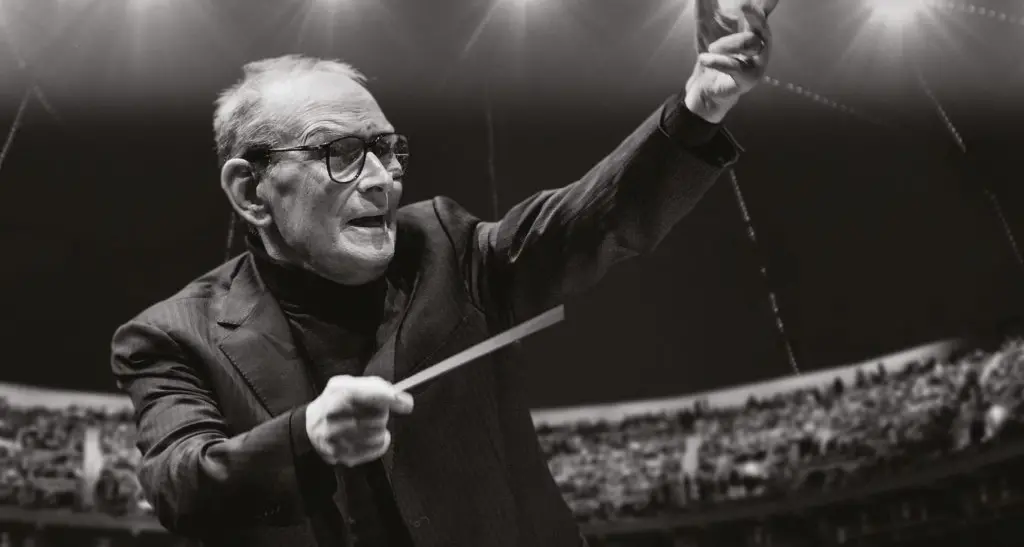 Ennio Morricone, la musica eterna di un genio divenuto patrimonio dell’umanità\n