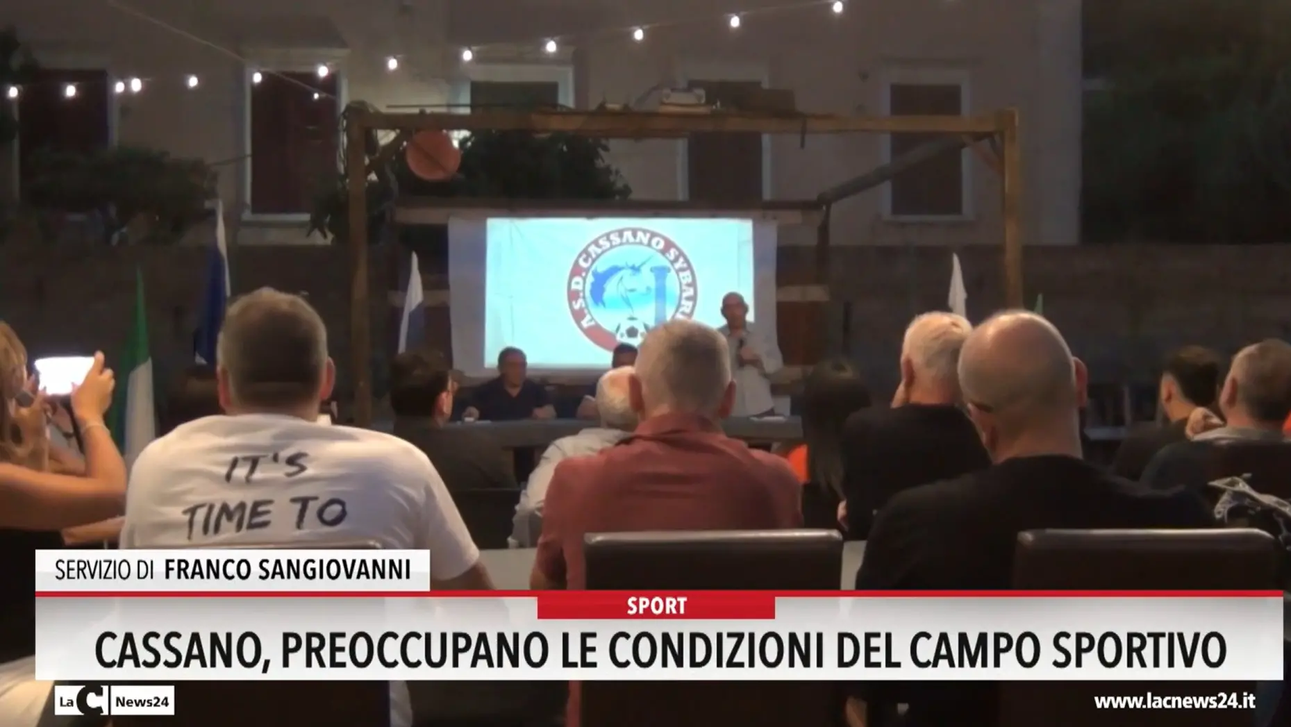 Cassano, preoccupano le condizioni del campo sportivo