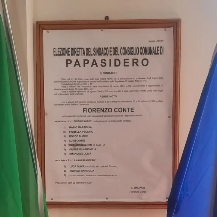 Papasidero, vernice sul nome del consigliere Di Cunto che denuncia: «Gesto offensivo»\n