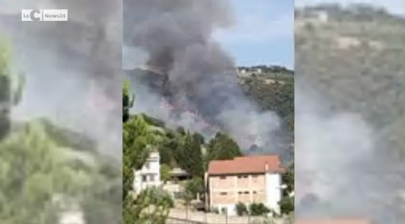 Incendio nel Cosentino