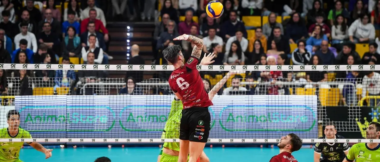Volley, sarà una Domotek d’acciaio: i reggini rivoluzionano il roster per il prossimo torneo di Serie A3\n