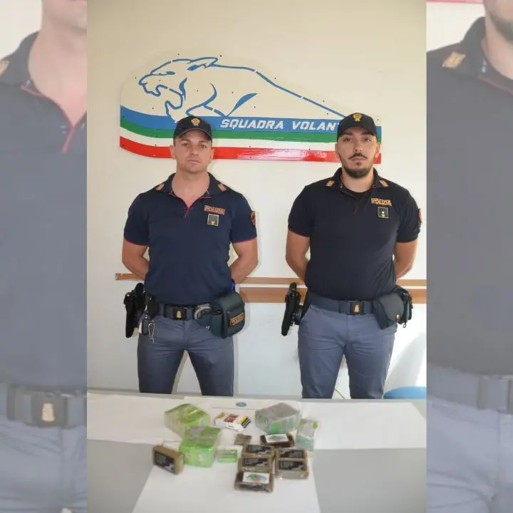 Crotone, trovato con 2,5 chilogrammi di droga in auto: arrestato un 41enne\n