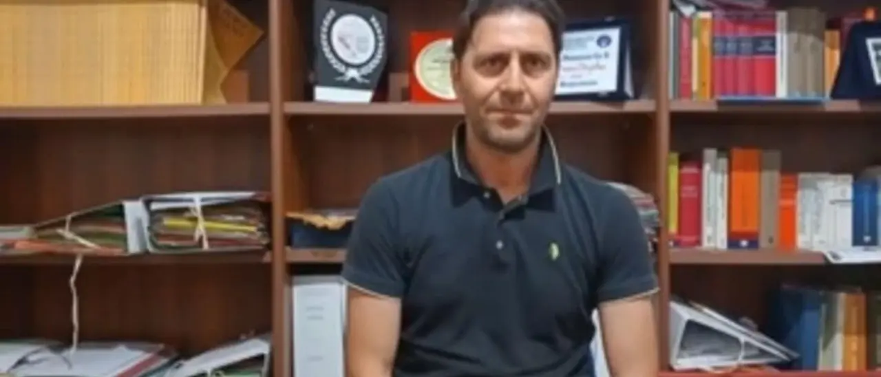 Il Brancaleone presenta il nuovo tecnico Criaco. Le prime parole: «L'ambiente si sposa con la mia filosofia»\n