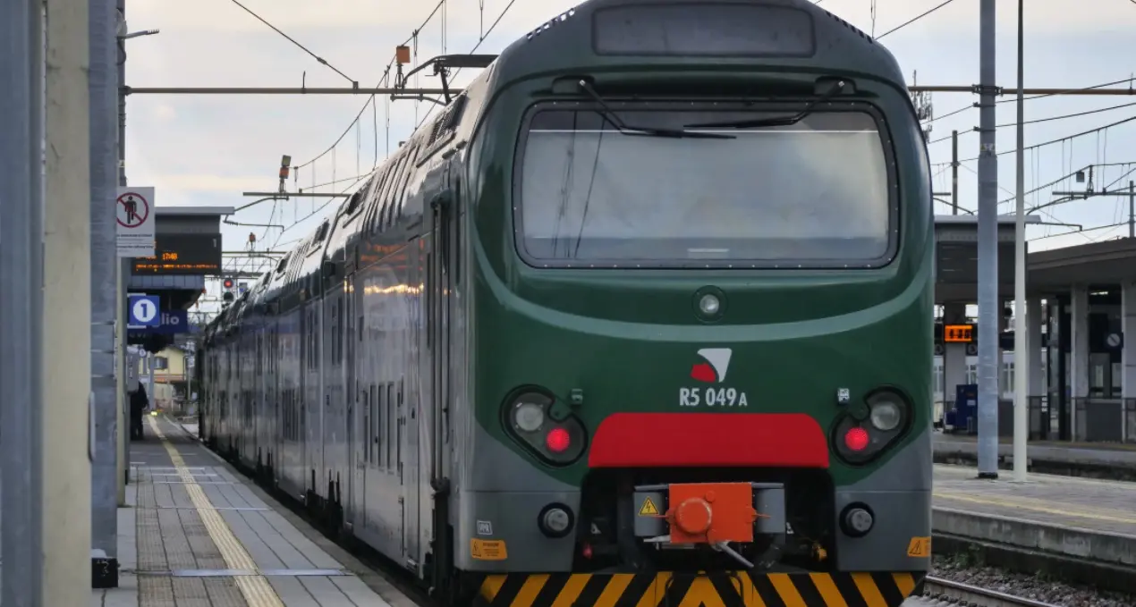 Nuovo sciopero dei treni, possibili disagi per i passeggeri: ecco le fasce garantite\n
