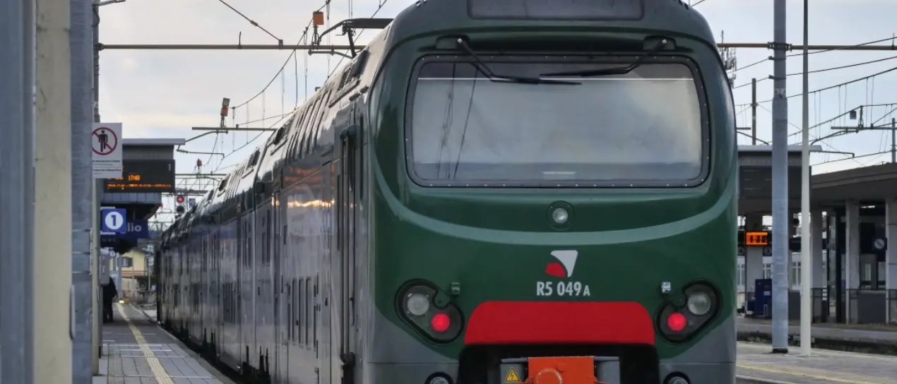 Nuovo sciopero dei treni, possibili disagi per i passeggeri: ecco le fasce garantite\n