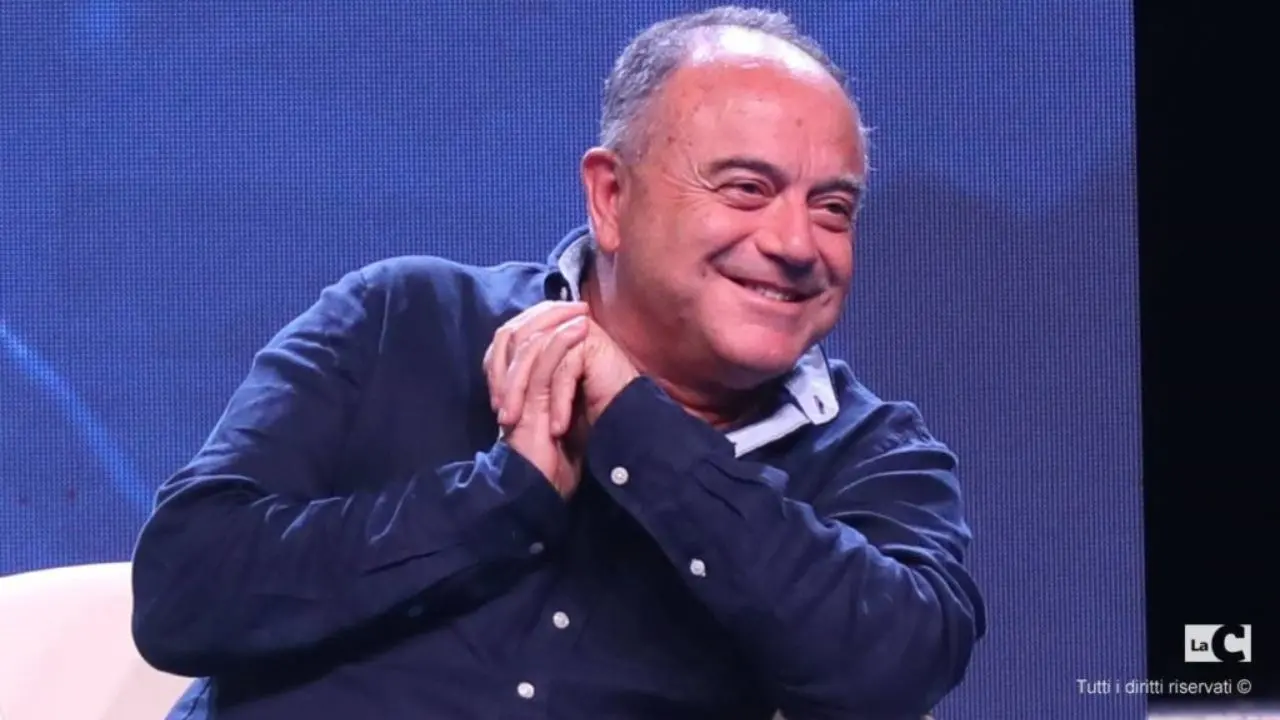 Gratteri in cattedra per Lezioni di mafie: video inediti da tutto il mondo, domande dagli studenti e un teatro come studio tv\n
