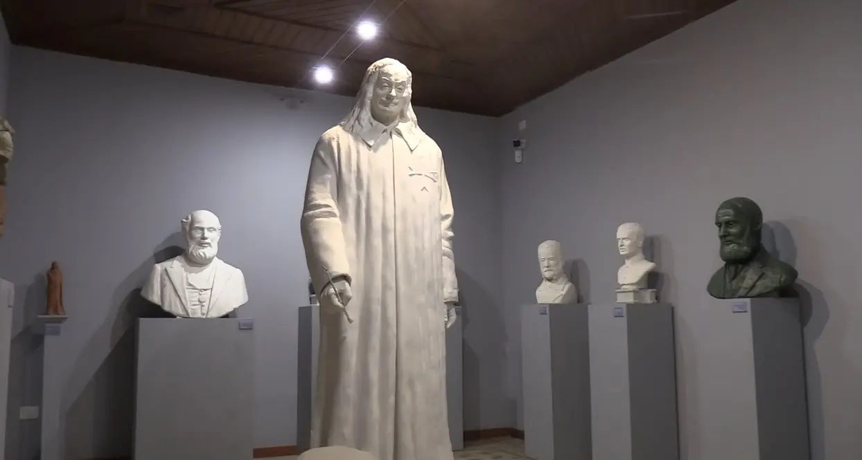 Viaggio tra i gessi di Giuseppe Maria Pisani, custoditi nella gipsoteca di Serra San Bruno\n