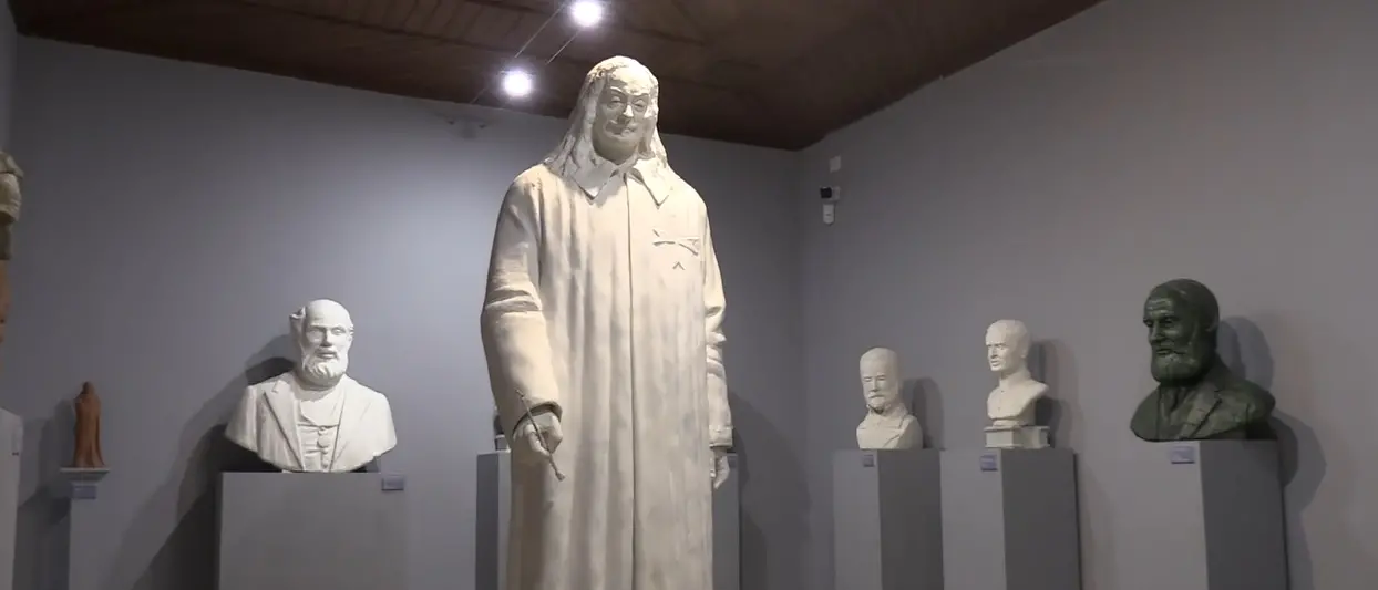 Viaggio tra i gessi di Giuseppe Maria Pisani, custoditi nella gipsoteca di Serra San Bruno\n