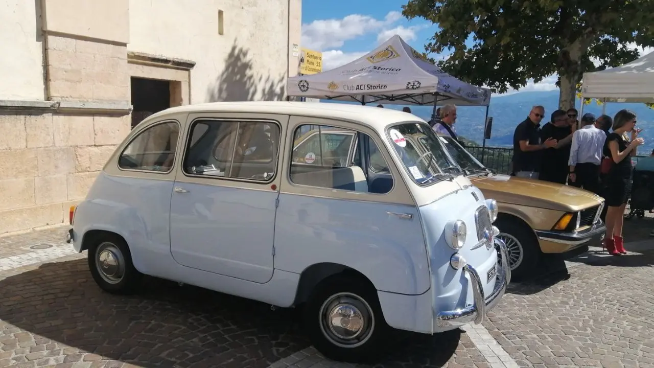Oriolo, Ruote nella Storia: nuova tappa dell'auto raduno dedicato alle vetture d'epoca