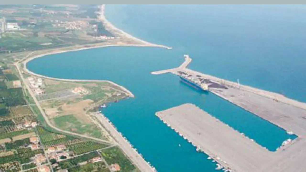 Porto di Corigliano Rossano, via alla riqualificazione della banchina dello scalo pescatori