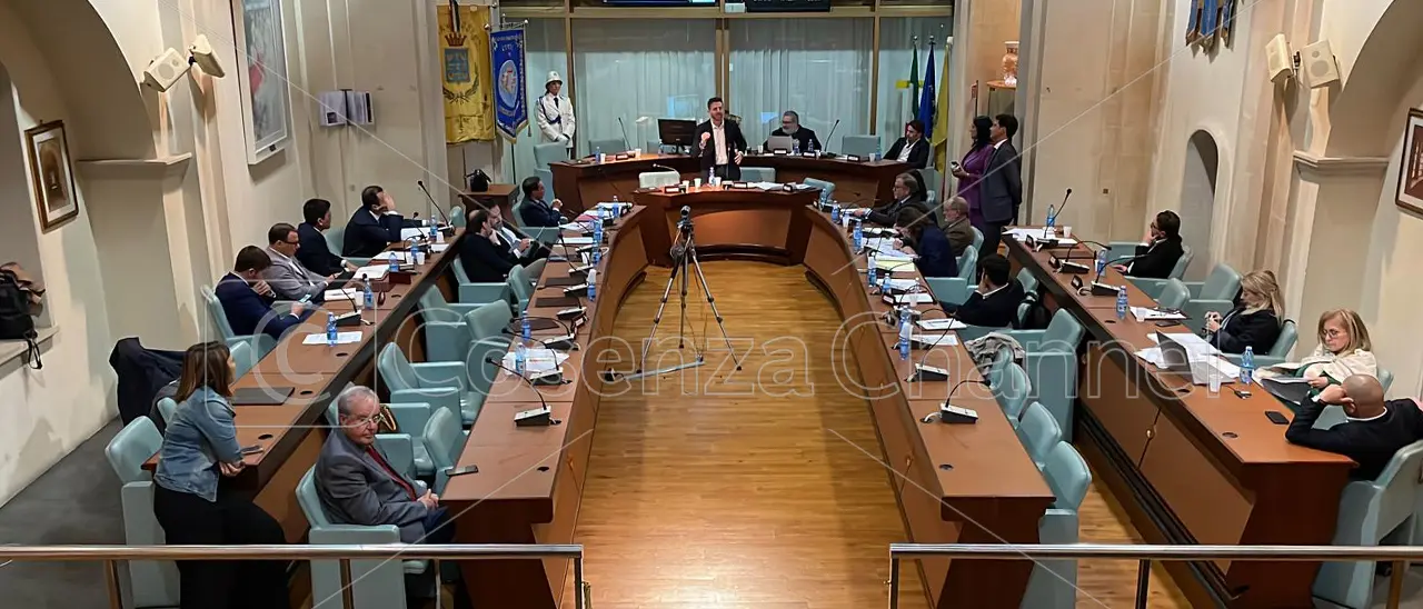 Una consulenza affidata dal Comune di Corigliano Rossano finisce in un esposto alla Procura ed alla Corte dei Conti