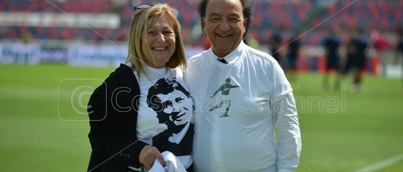 Il Cosenza dopo la sentenza Bergamini: «Nel prossimo futuro di nuovo in campo la 8»