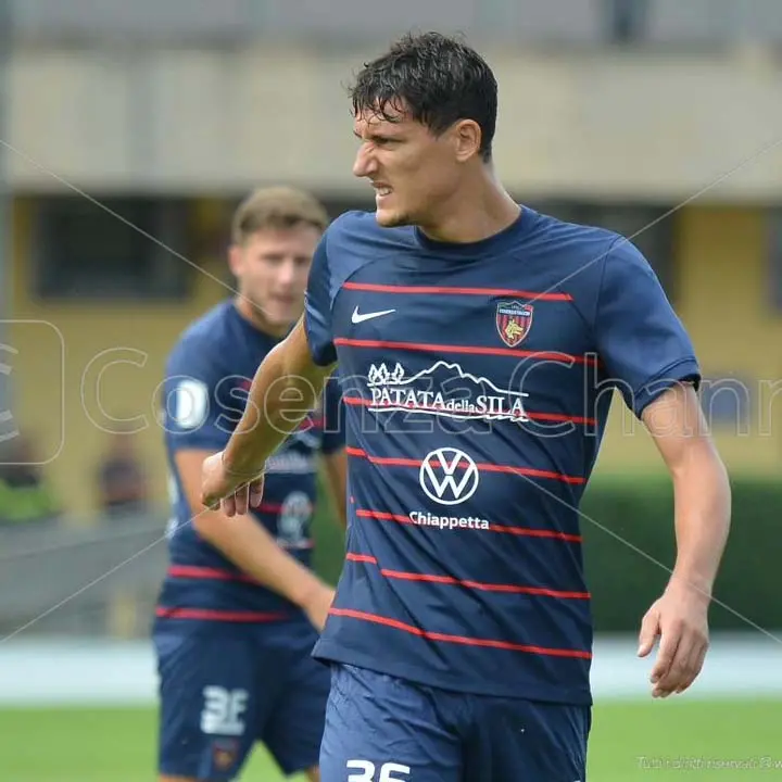 Cosenza, Venturi preoccupa Viali. Il difensore monitorato in allenamento