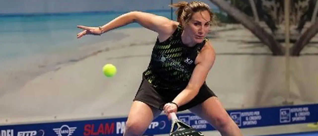 Lara Meccico è campionessa italiana di Padel. Carolei la celebra