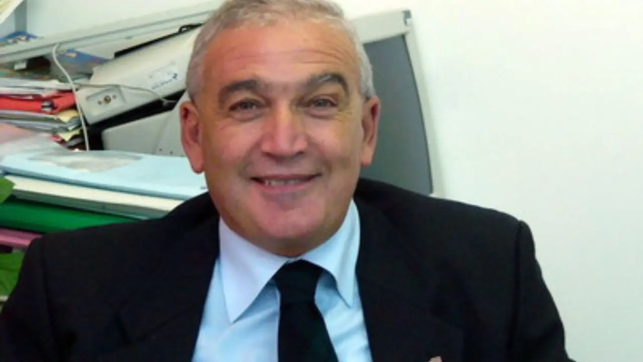 Ponte sullo Stretto, Paolo Veltri: «Unical fuori dal Comitato scientifico. I miei ex colleghi di cosa si occupano?»