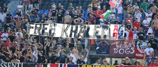 Cosenza, in curva lo striscione per Khaled El Qaisi