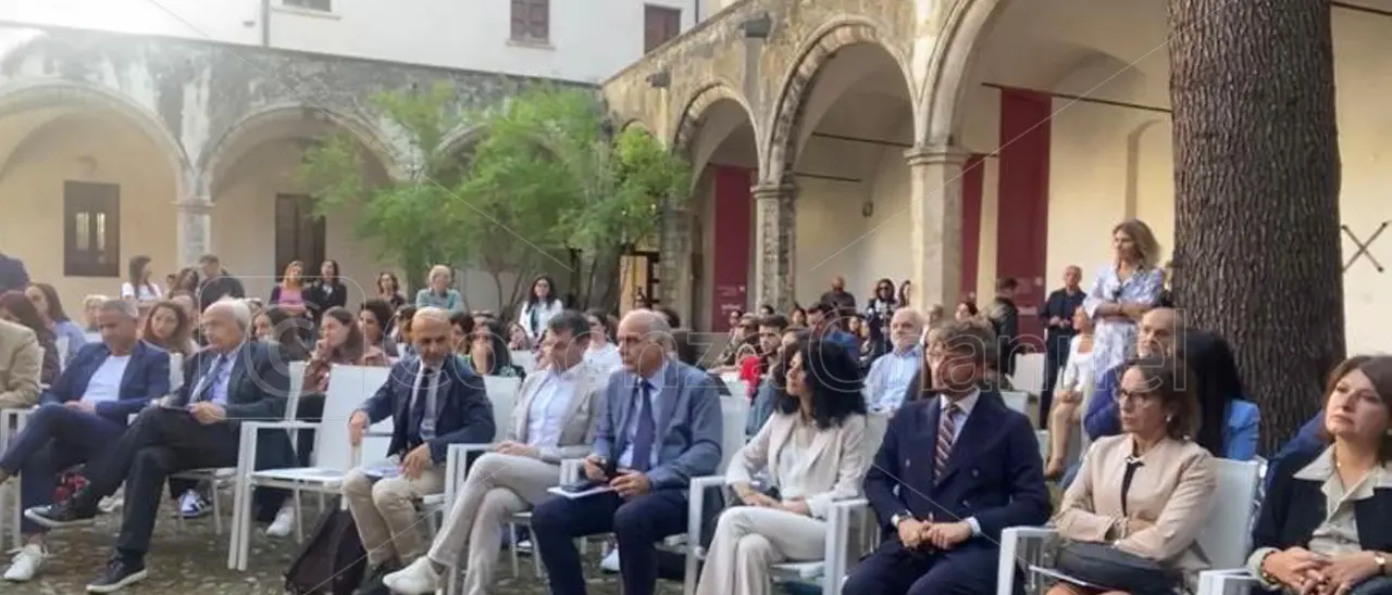 Cosenza, Funaro fuori dalla giunta. Provvedimento ad personam per l'ex vice