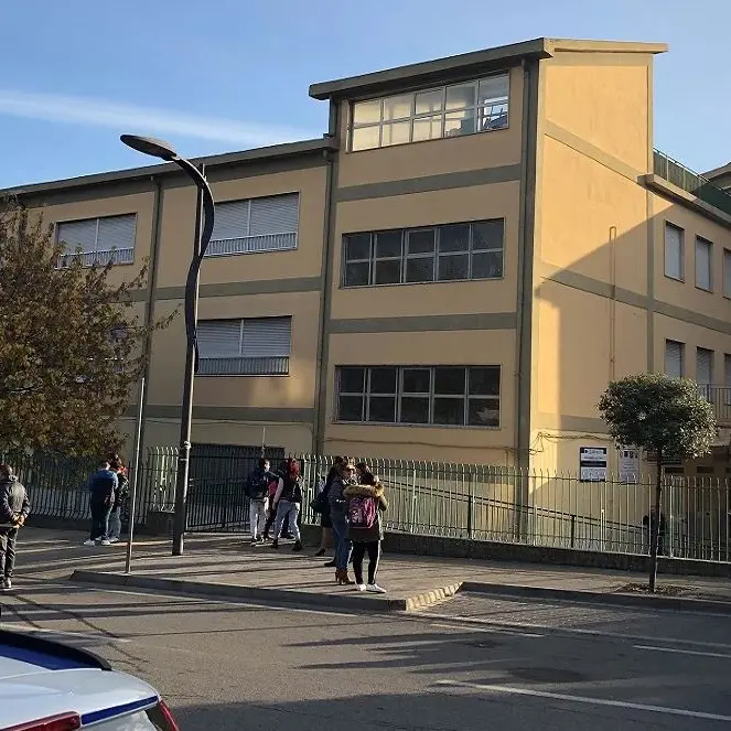 Corigliano Rossano, Fdi contro Stasi: «Dimensiona le scuole senza coinvolgere gli istituti»