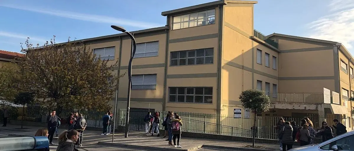 Corigliano Rossano, Fdi contro Stasi: «Dimensiona le scuole senza coinvolgere gli istituti»