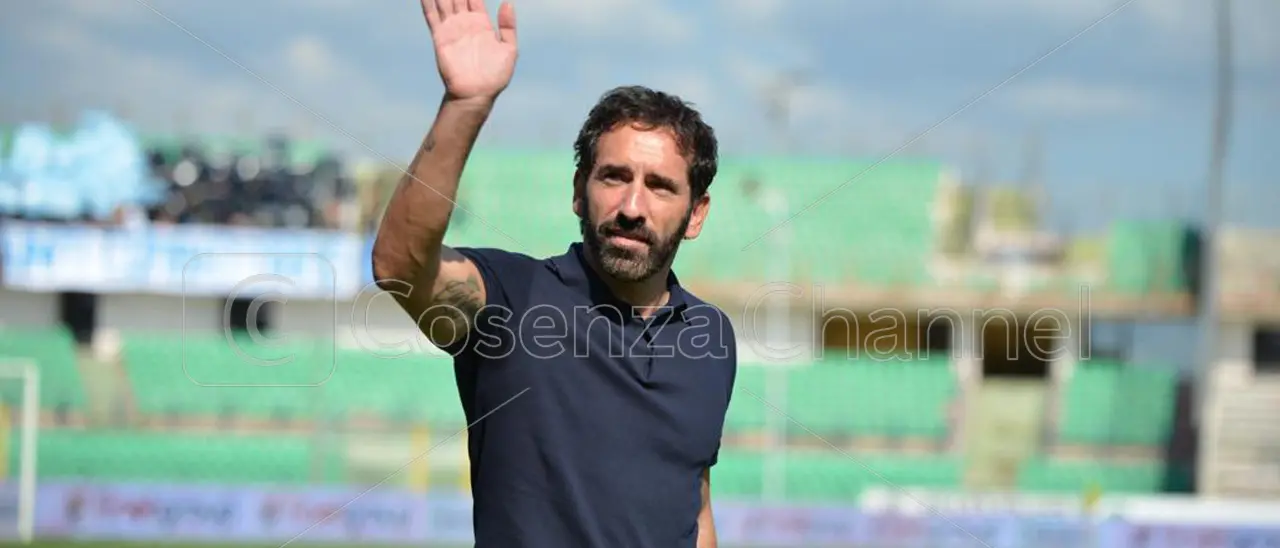 Cosenza-Catanzaro, niente conferenza di Caserta. Niente distrazioni per sfatare il tabù