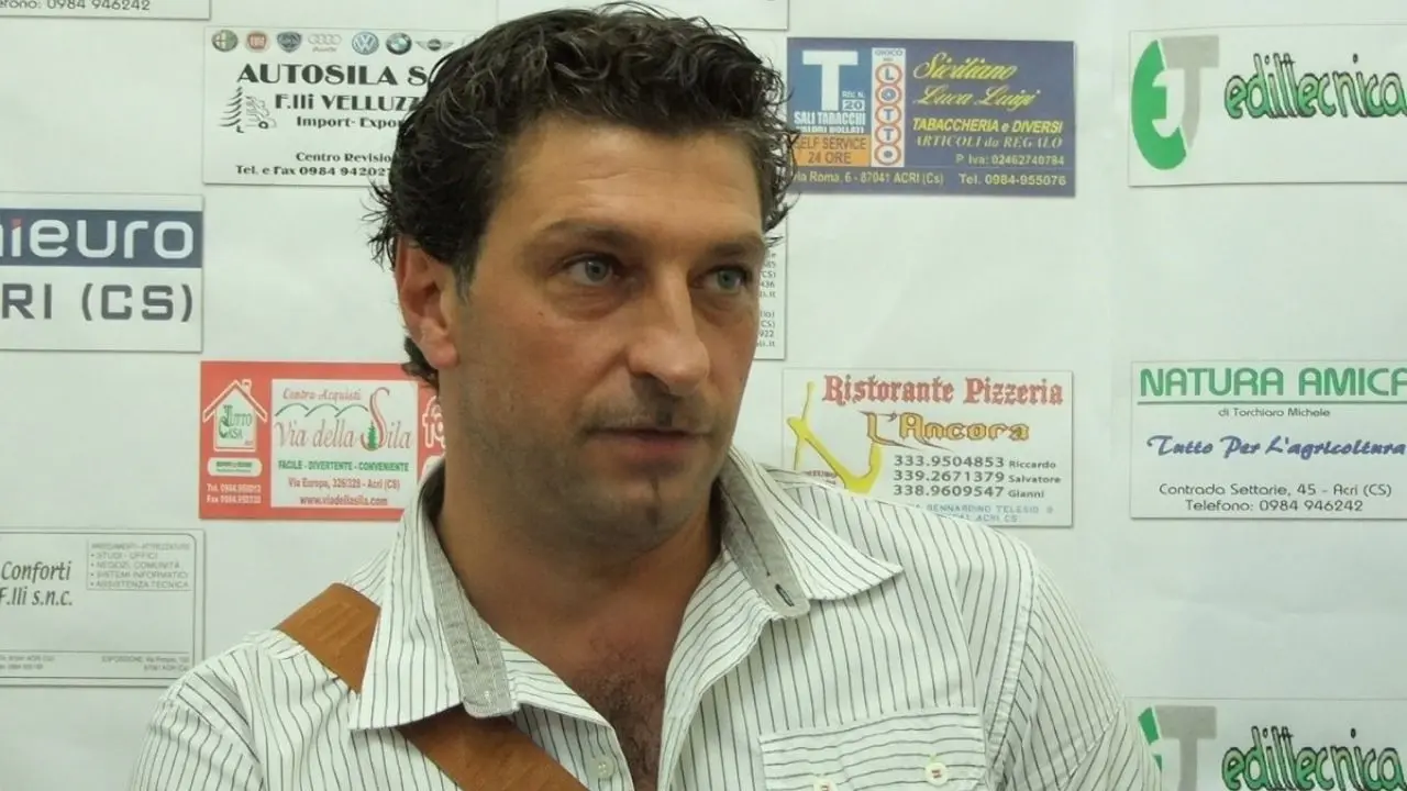 Castrovillari Calcio, Marco Colle lascia la panchina. Squadra affidata a Emilio Riccio