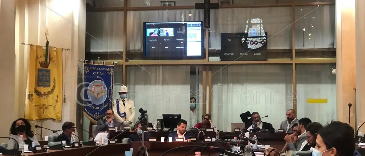 Corigliano Rossano, tutti i cambi di casacca e chi resta a guardare alle Amministrative 2024