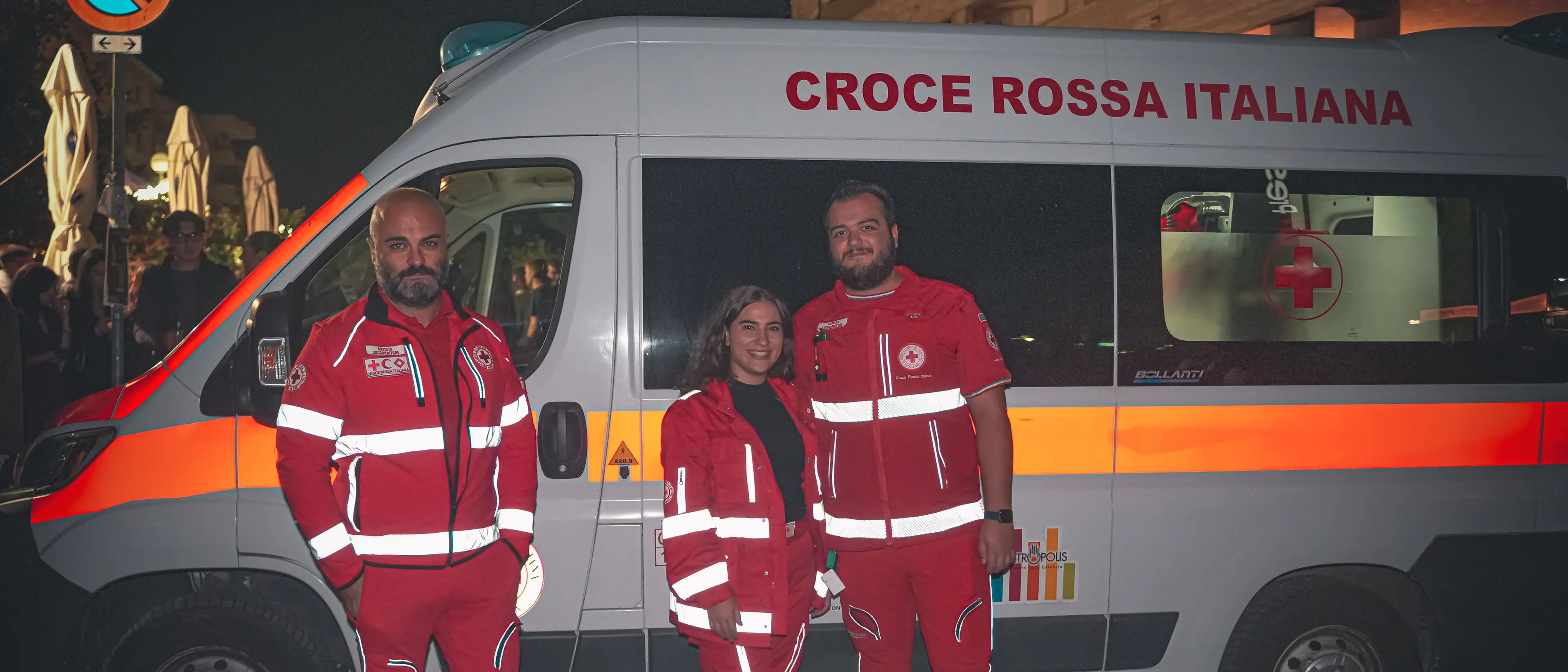 Rende, l'iniziativa di un locale: un'ambulanza fissa per tutelare il popolo della notte