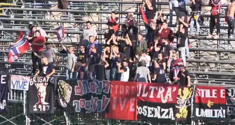 Scardina punisce un Cosenza spento. A Siracusa è 1-0