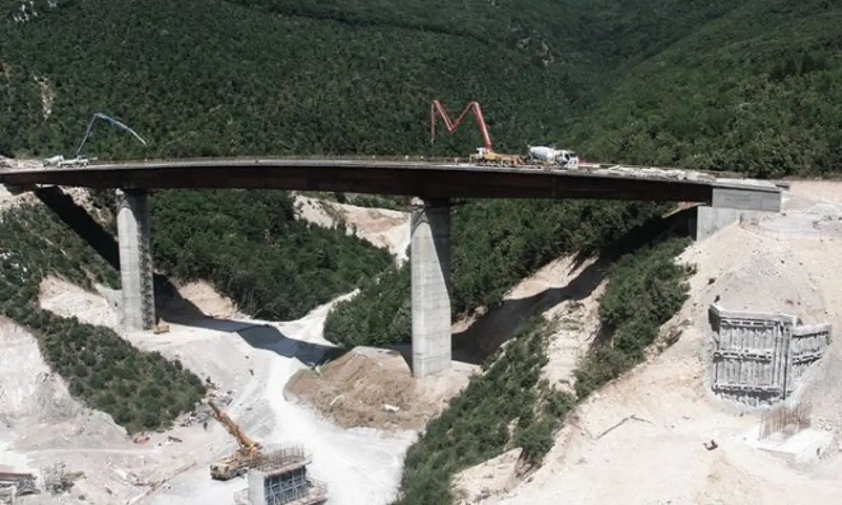 Castrovillari, operaio morto sull'ex A3: imputati assolti anche in appello