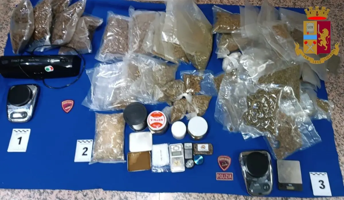 Rende, arrestato un giovane con cinque chili di droga