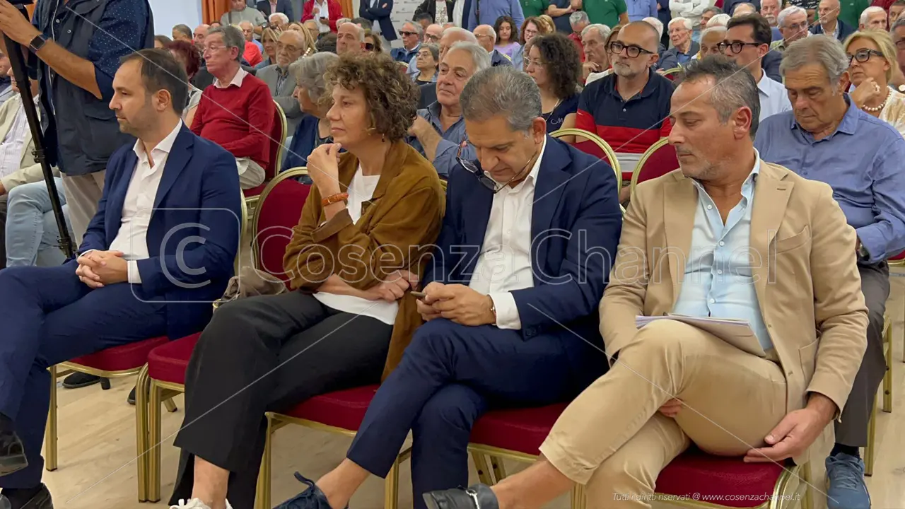 Elezioni Rende, non c’è l’intesa su Iantorno. Il Comitato popolare rompe l’unità