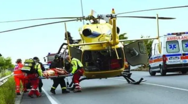 Grave incidente stradale sulla SS 106 a Montegiordano