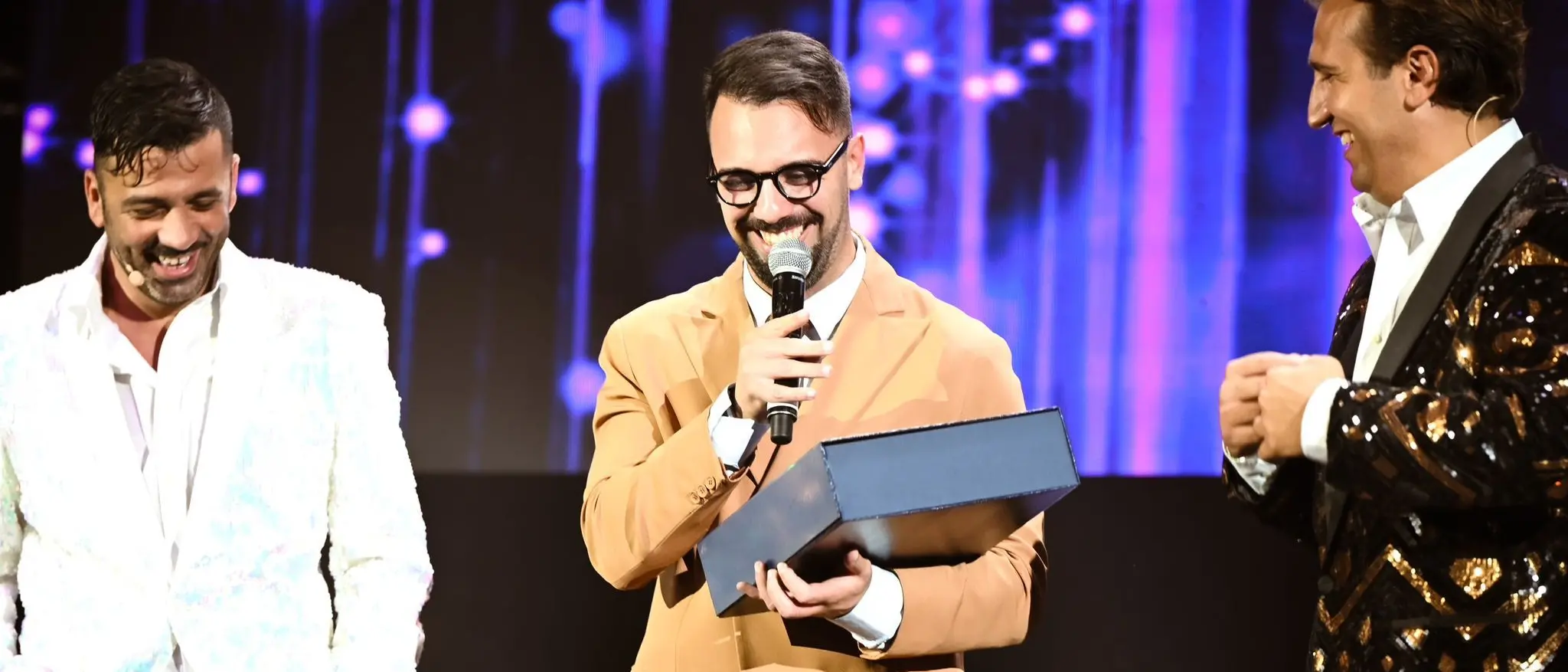 Rende, Pio e Amedeo conquistano il pubblico. Sold out al Garden