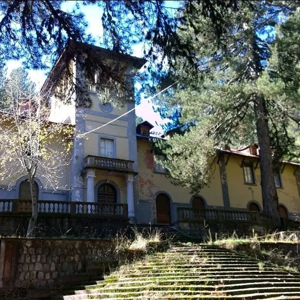 Colonia silana, dopo lo stop si riparte con un milione in più. «Finiremo i lavori entro il 2025» | FOTO