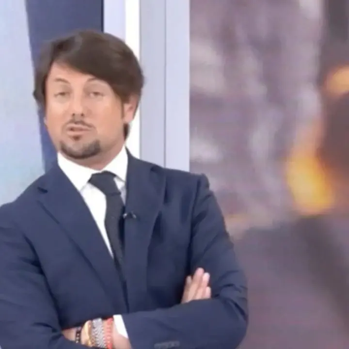 Andrea Giambruno torna in Mediaset: l’ex compagno di Giorgia Meloni\u00A0lascia “Diario del Giorno” e approda a Tgcom24\n