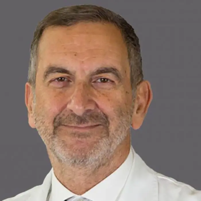 È calabrese uno dei chirurghi più importanti al mondo: la storia del professore Luigi Bonavina