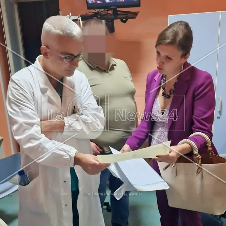 Liste di attese infinite: costretti a rivolgersi al nord. Ma alla fine un 14enne viene operato a Cosenza