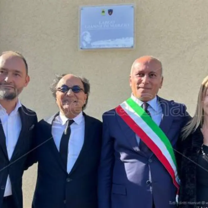 Cosenza, inaugurato il Largo dedicato al mitico Gianni Di Marzio